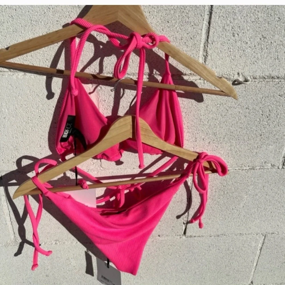 *NEW* Pink Beach Riot two piece size:Large - Picture 4 of 4
